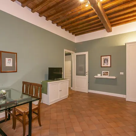 Apartman Rasella 47 *